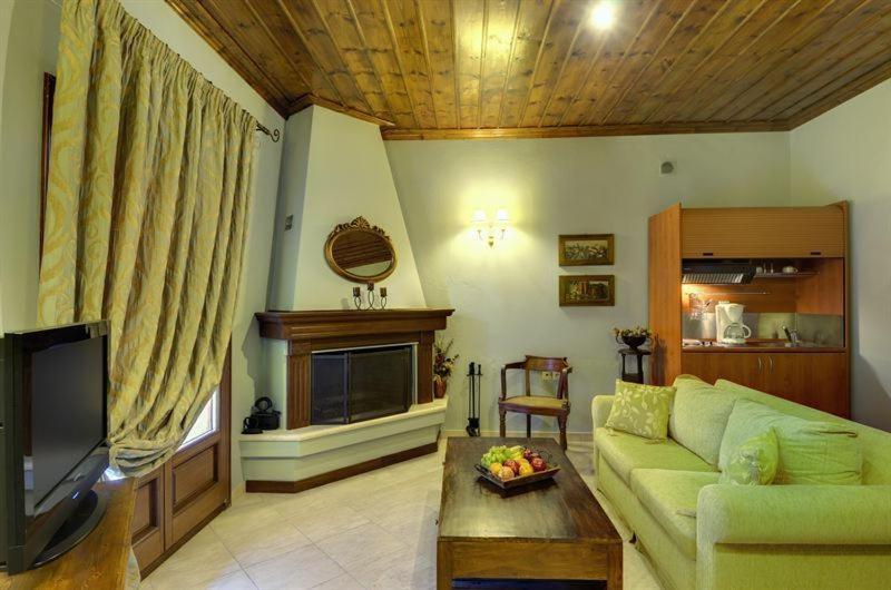 Iatrou Guesthouse Portaria  Bilik gambar